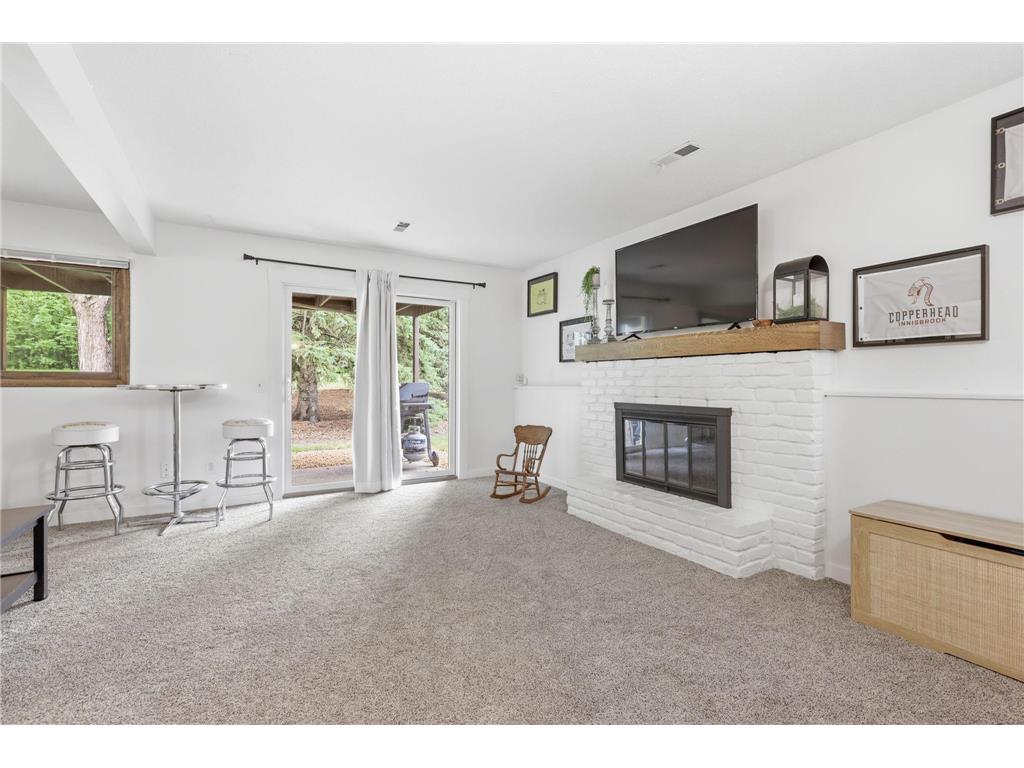 1411 Oak Leaf Lane Burnsville MN 55337 7089228 image18