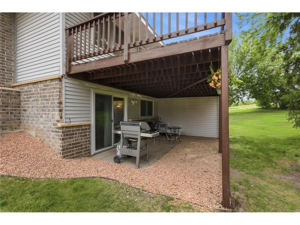 1411 Oak Leaf Lane Burnsville MN 55337 7089228 image28