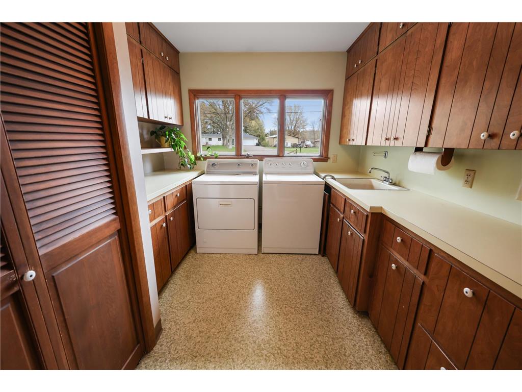1411 Riverview Drive Little Falls MN 56345 - Mississippi 7070664 image26