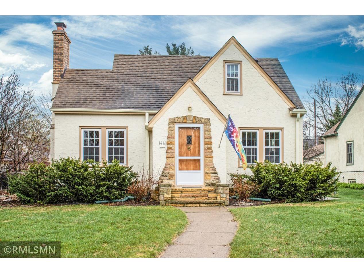 1412 Iowa Avenue W, Falcon Heights, MN 55108 MLS 5670666 Edina Realty