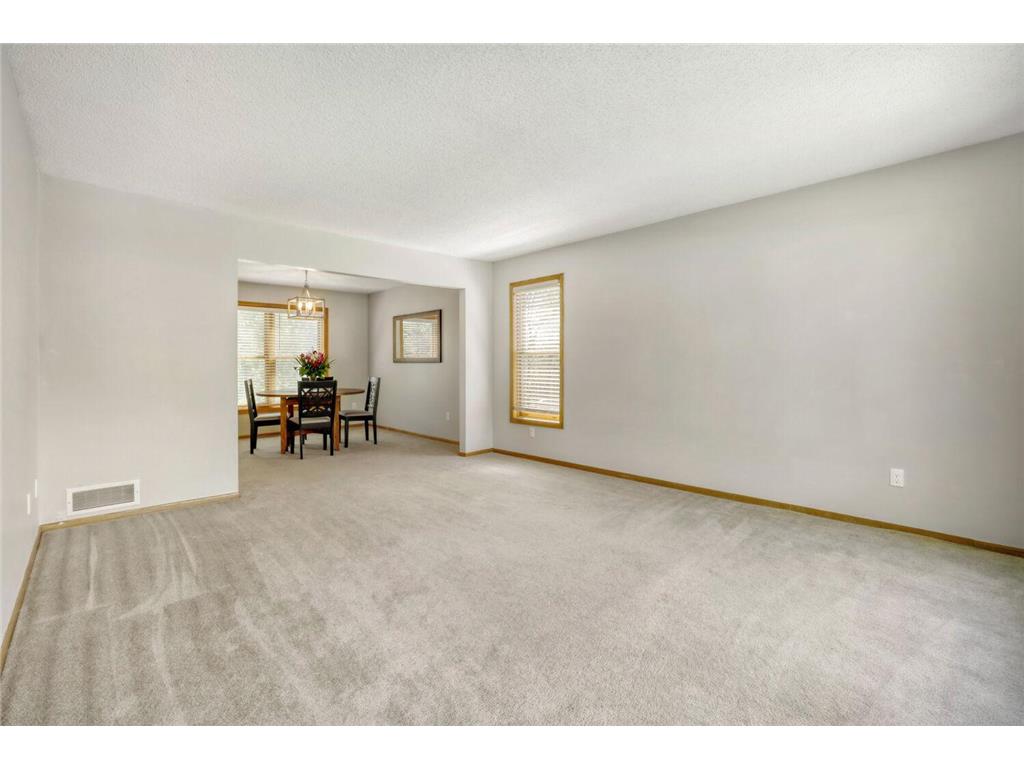 1412 Rushmore Crescent Burnsville MN 55306 7062513 image20