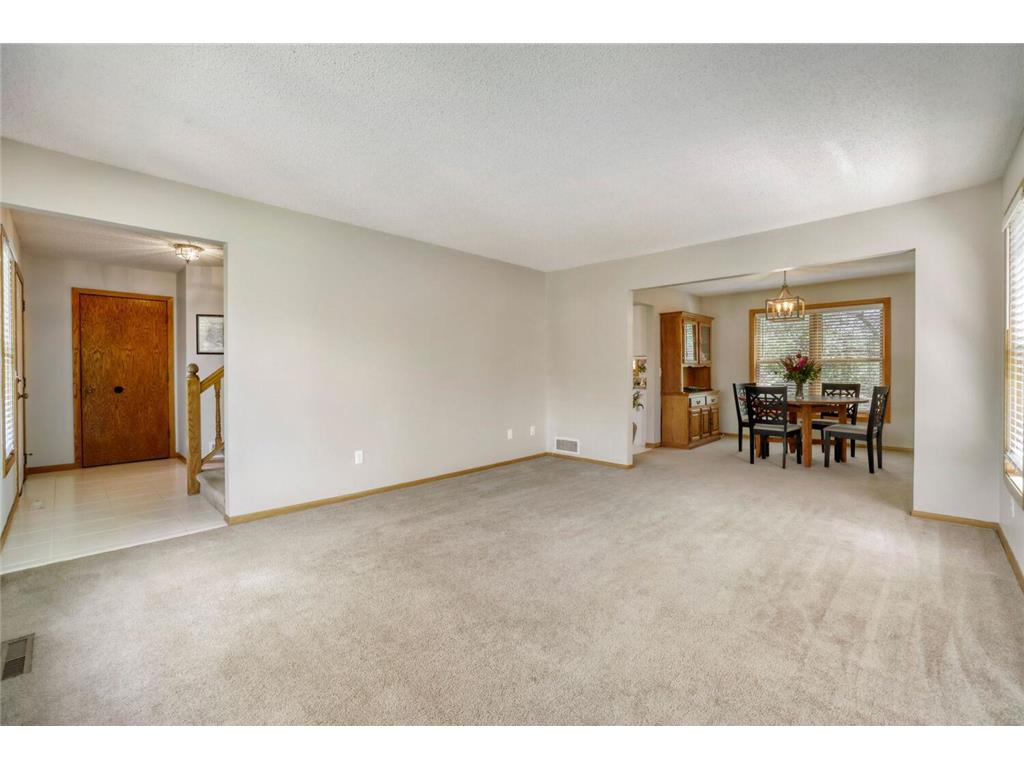 1412 Rushmore Crescent Burnsville MN 55306 7062513 image22
