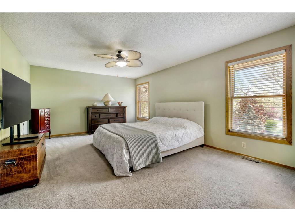 1412 Rushmore Crescent Burnsville MN 55306 7062513 image25