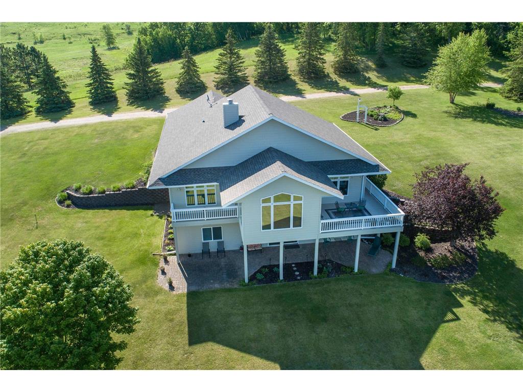 14124 E Eagle Lake Road Battle Lake MN 56515 7059863 image1