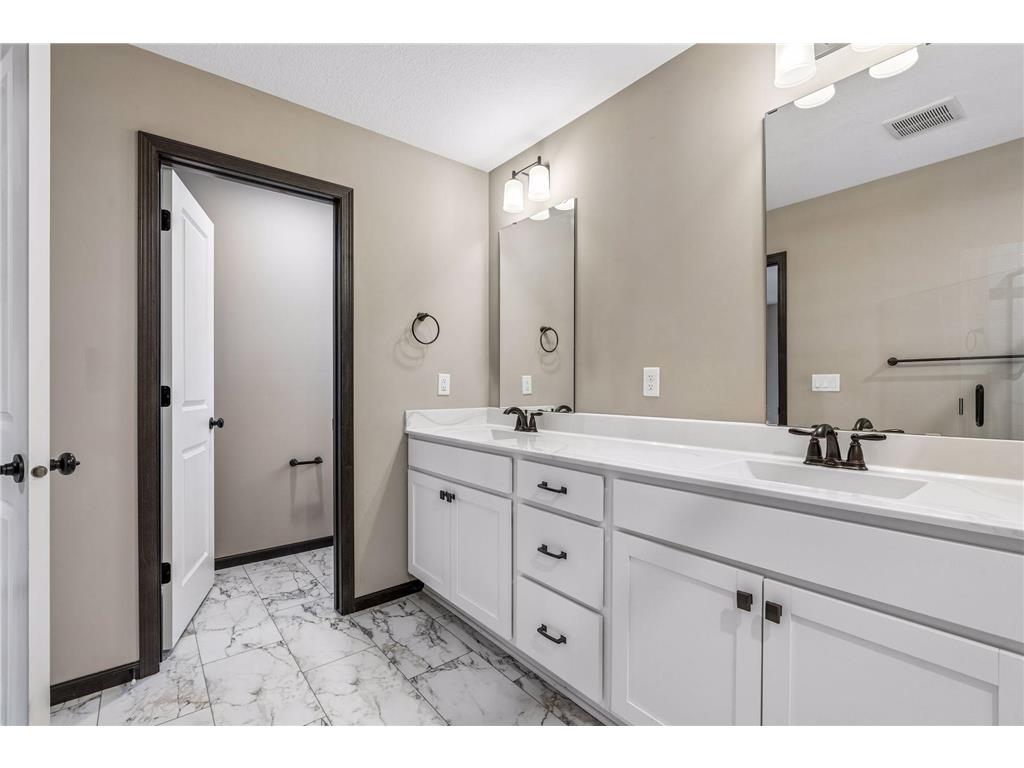 1413 100th Avenue NW Coon Rapids MN 55433 7031906 image31