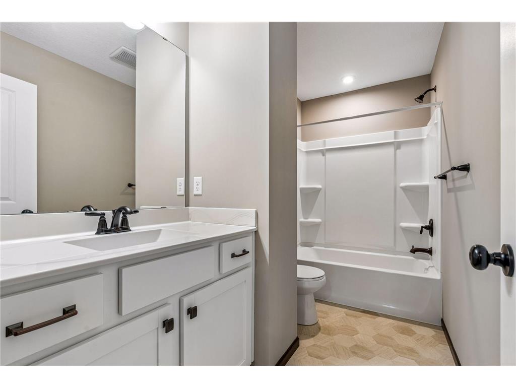 1413 100th Avenue NW Coon Rapids MN 55433 7031906 image38