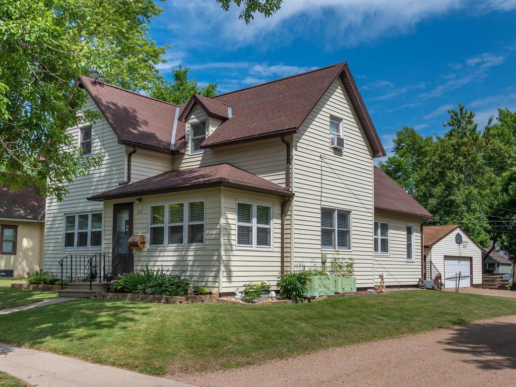 1413 11th Street E, Glencoe, MN 55336 MLS 5624570 Edina Realty