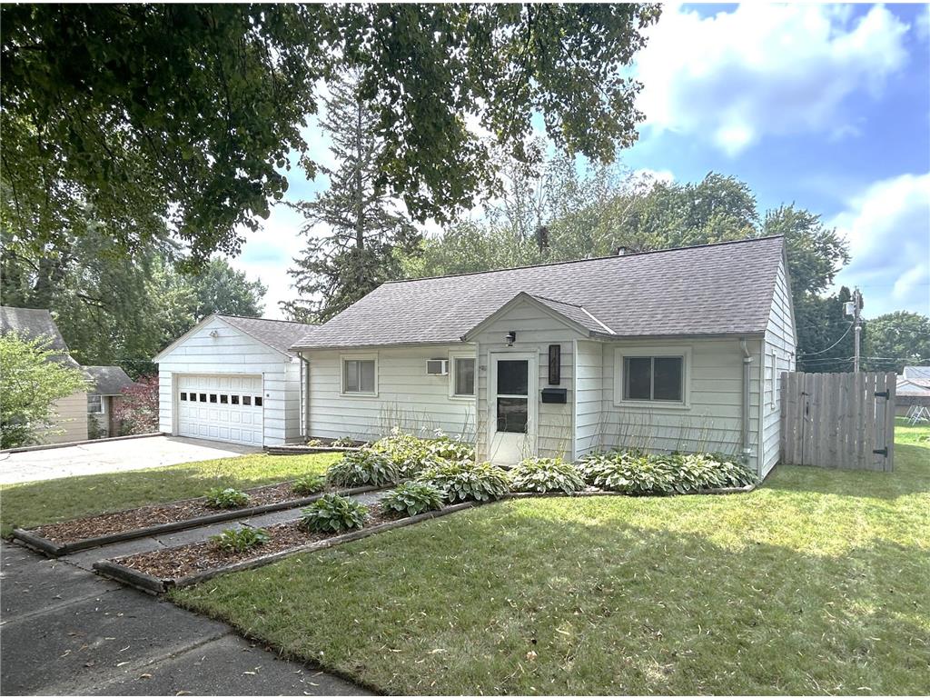 1413 Baxter Avenue N Glencoe MN 55336 6592585 image1