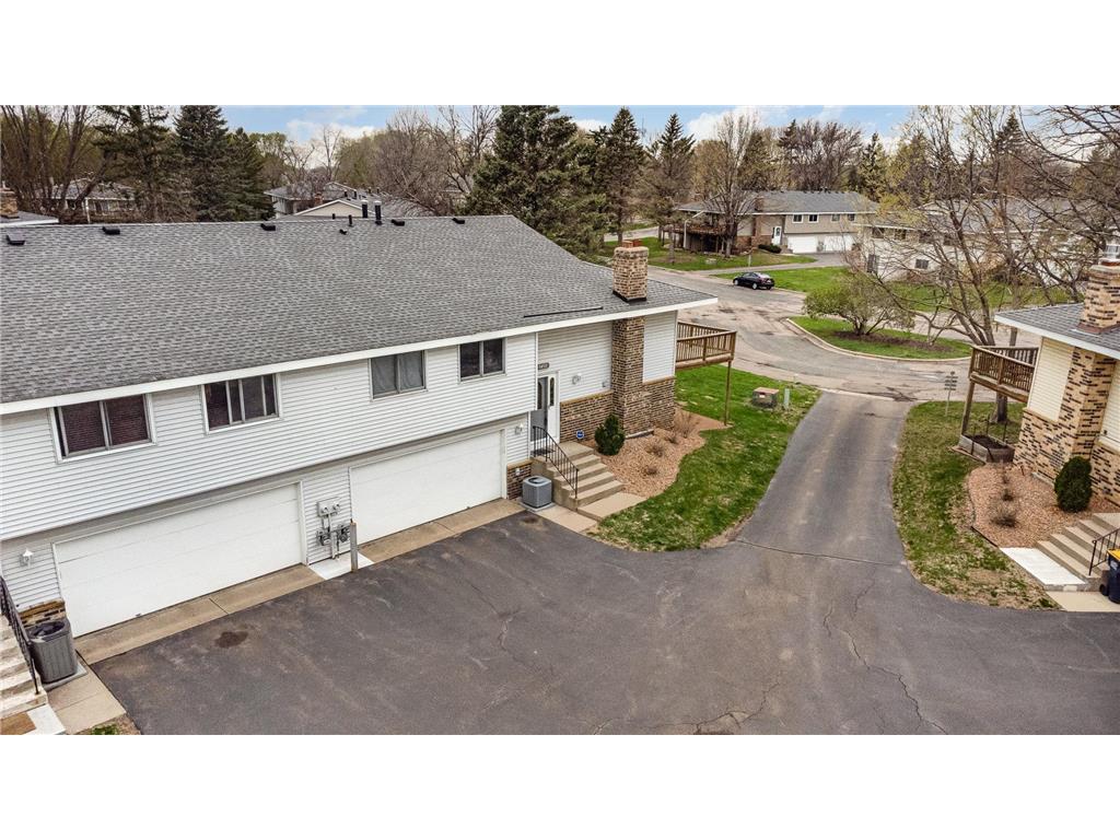 1413 Oak Leaf Lane Burnsville MN 55337 6360666 image1