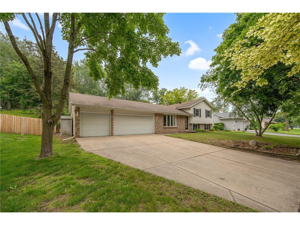 14136 Germane Avenue Apple Valley MN 55124 6739356 image1