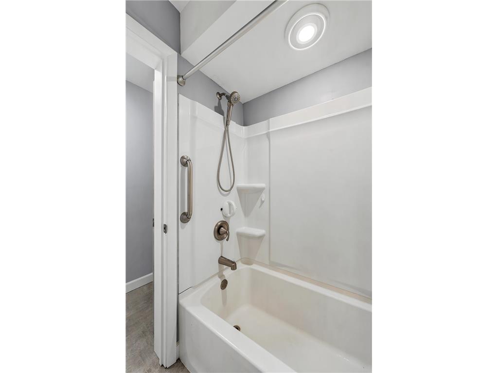 14137 Glenridge Road Minnetonka MN 55345 7048537 image34