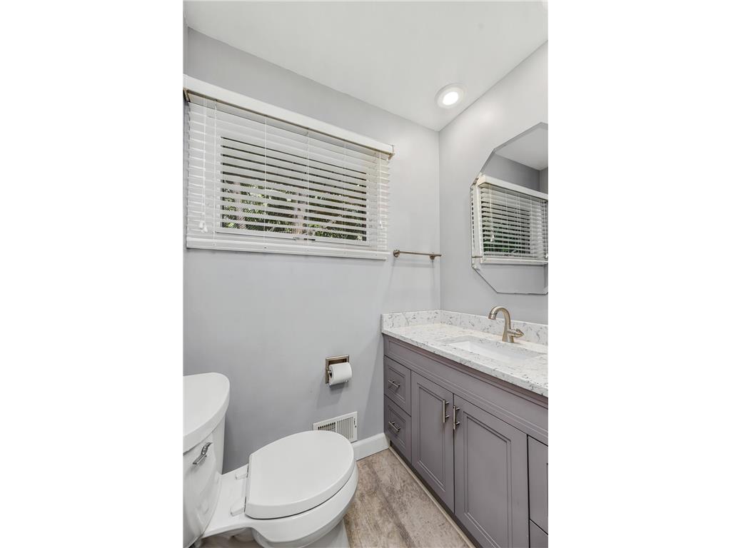 14137 Glenridge Road Minnetonka MN 55345 7048537 image35