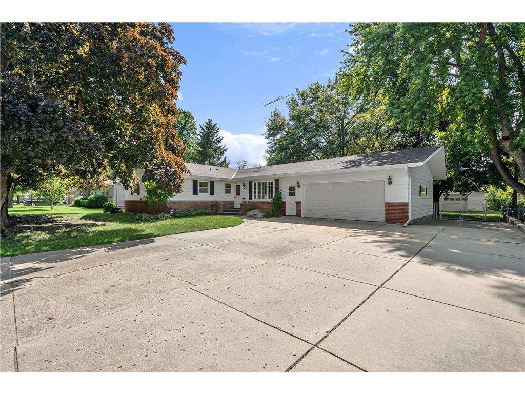 1414 Lincoln Avenue S Owatonna MN 55060 6764246 image1