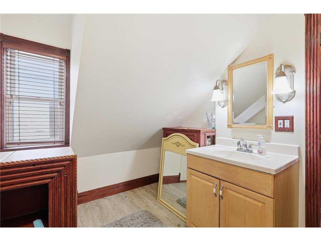 1415 44th Avenue N Minneapolis MN 55412 7072118 image15