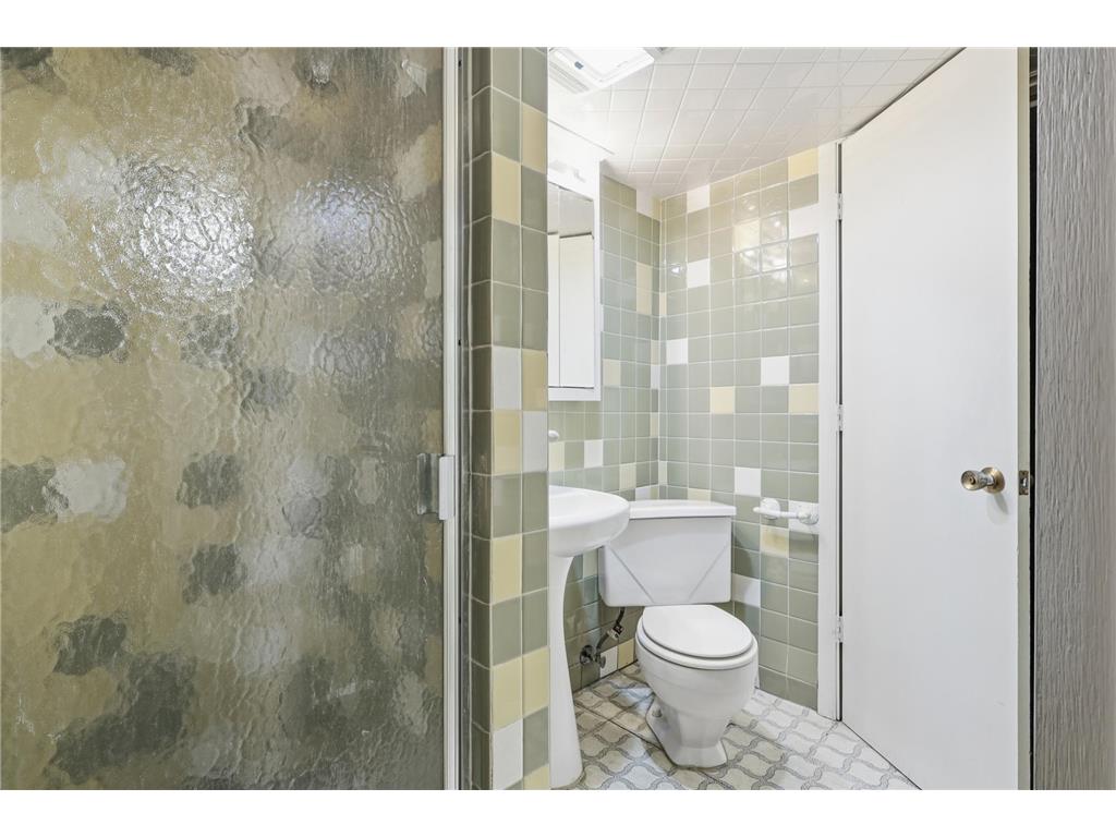 1415 44th Avenue N Minneapolis MN 55412 7072118 image23