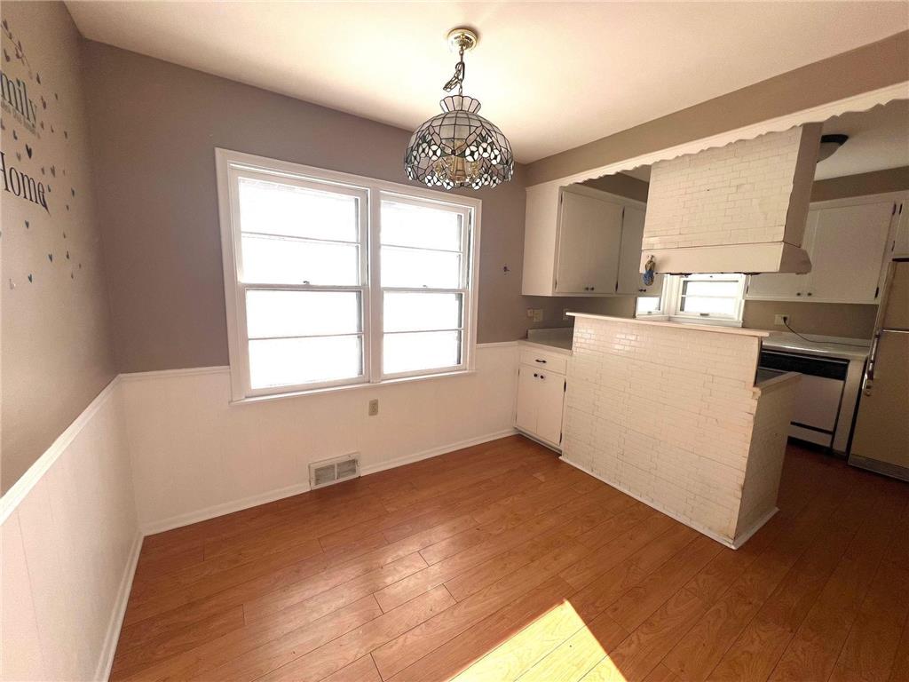 1415 Burke Avenue W Roseville MN 55113 7012032 image6