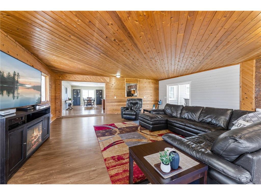 1415 County Road E W Arden Hills MN 55112 6746865 image16