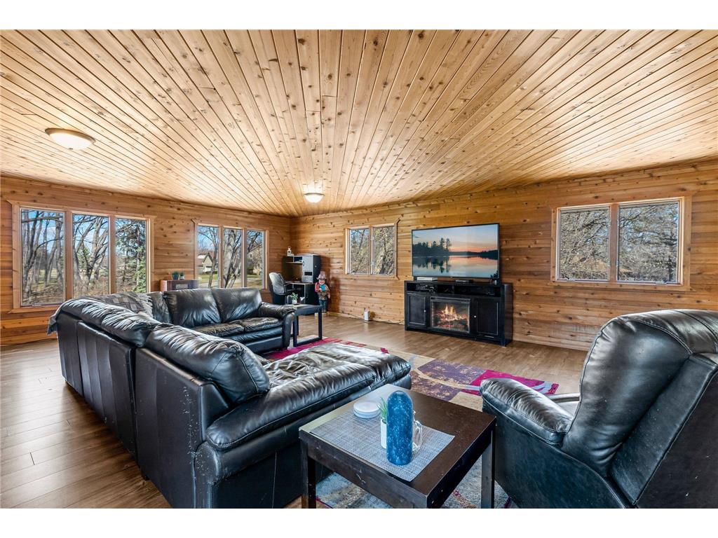 1415 County Road E W Arden Hills MN 55112 6746865 image17