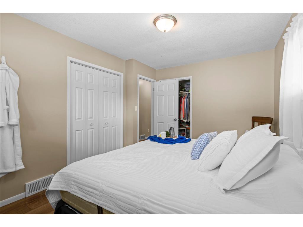 1415 County Road E W Arden Hills MN 55112 6746865 image20