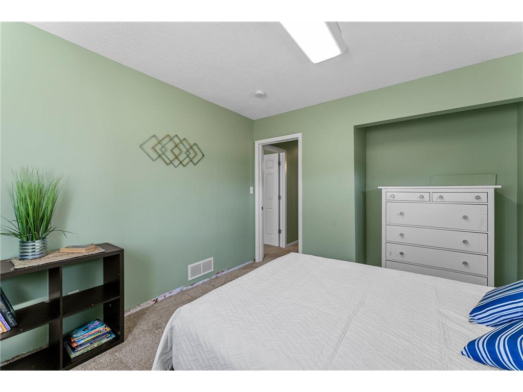 1415 County Road E W Arden Hills MN 55112 6746865 image26