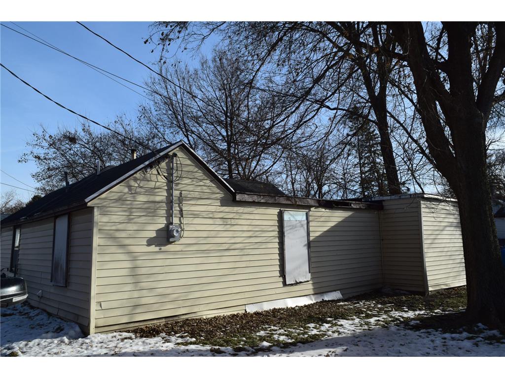 1415 N Elm Street Fairmont MN 56031 7001944 image11