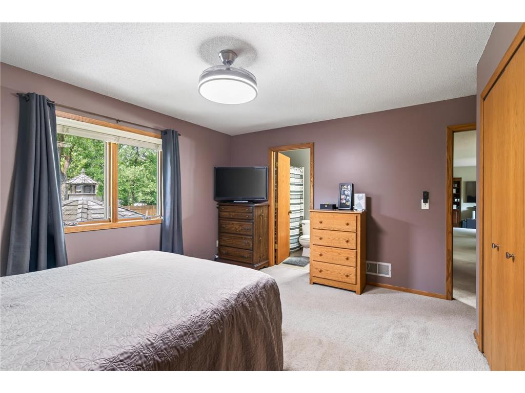 1415 Sycamore Lane N Plymouth MN 55441 7111310 image23
