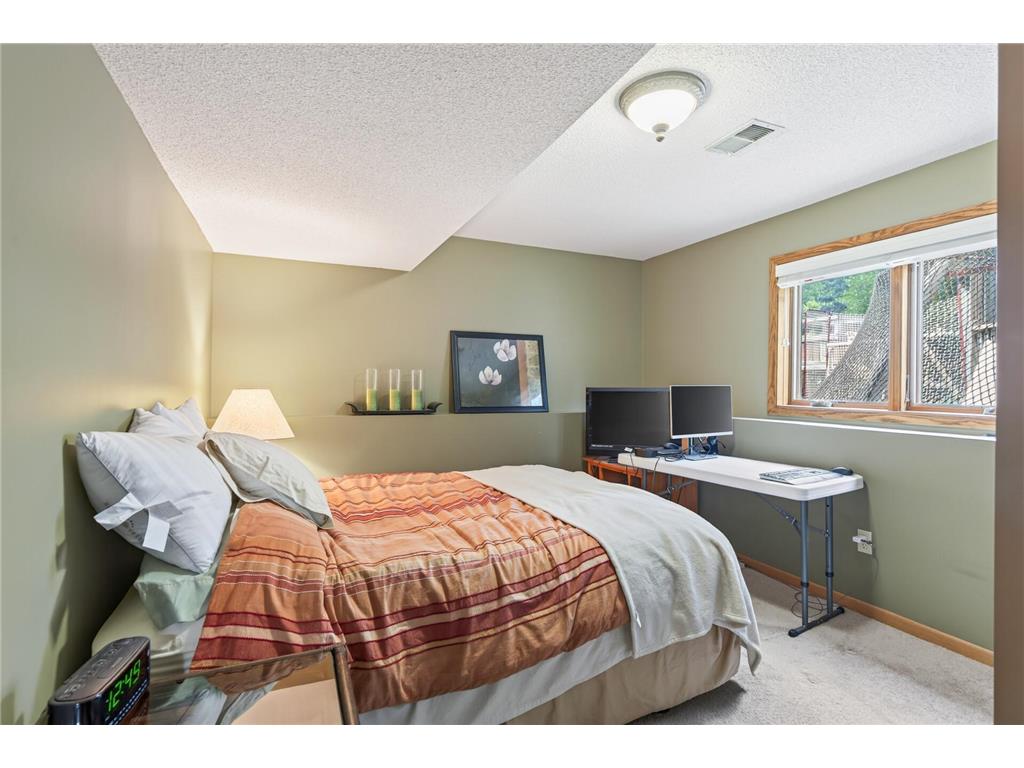 1415 Sycamore Lane N Plymouth MN 55441 7111310 image31