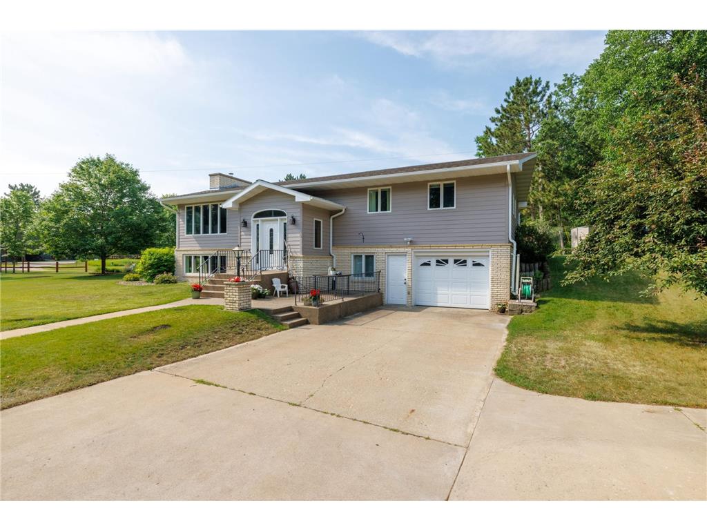 14156 Eagleridge Circle Park Rapids MN 56470 - Fish Hook 6348343 image1