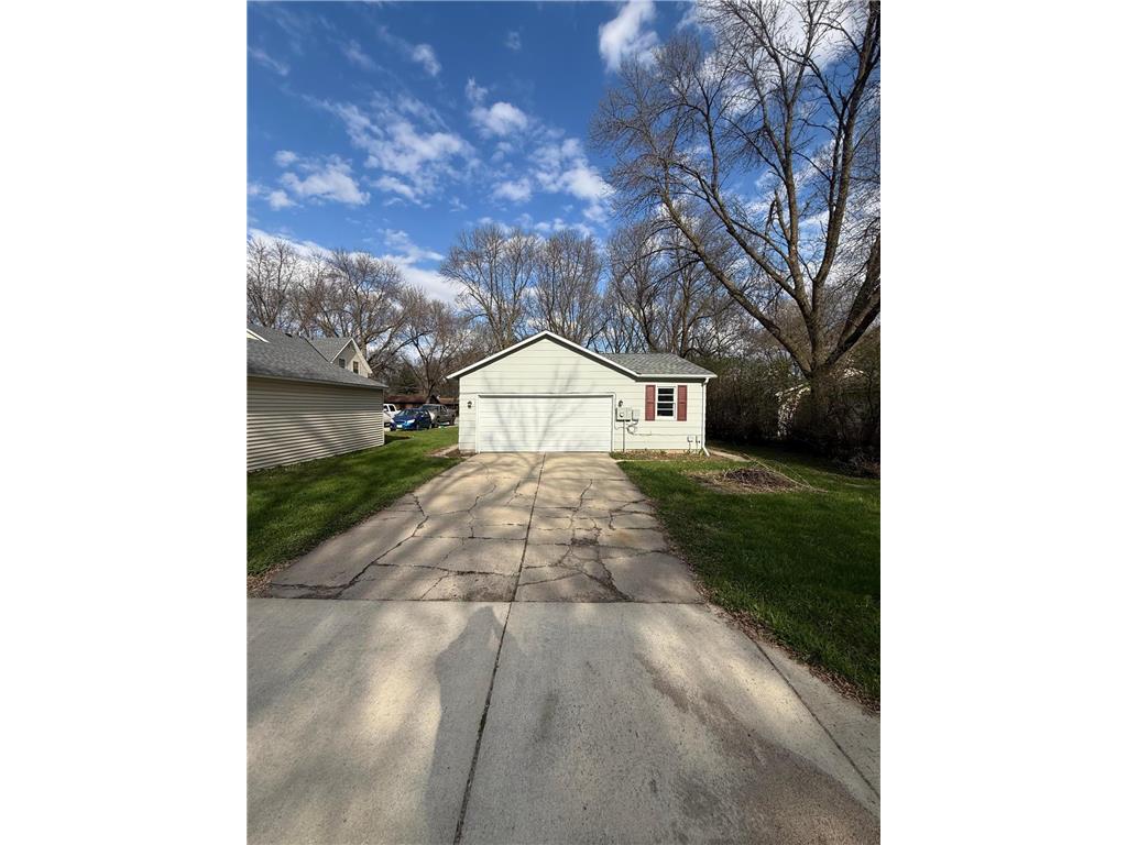 1416 7th Street SW Willmar MN 56201 7066269 image3
