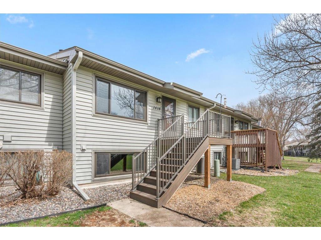 1416 Arden View Drive Arden Hills MN 55112 7052378 image1