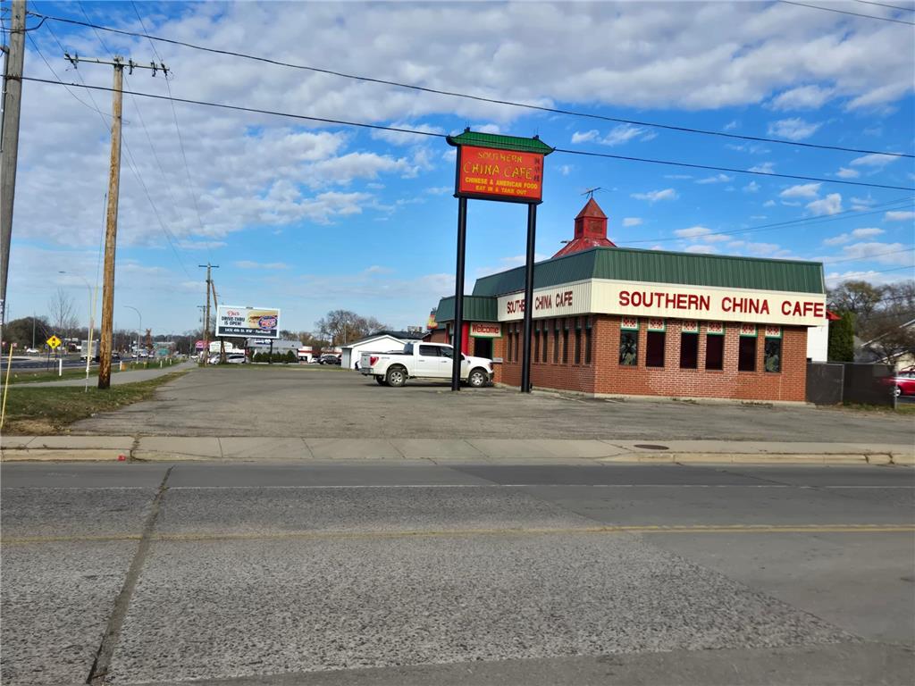 1416 Division Street W Faribault MN 55021 6817866 image1