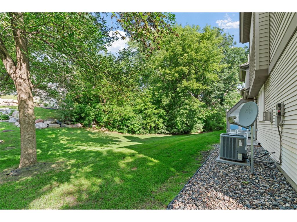 1416 Mcandrews Road E Burnsville MN 55337 7088781 image18