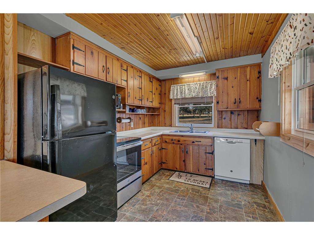 14160 Indian Beach Road Spicer MN 56288 - Green 6817867 image12