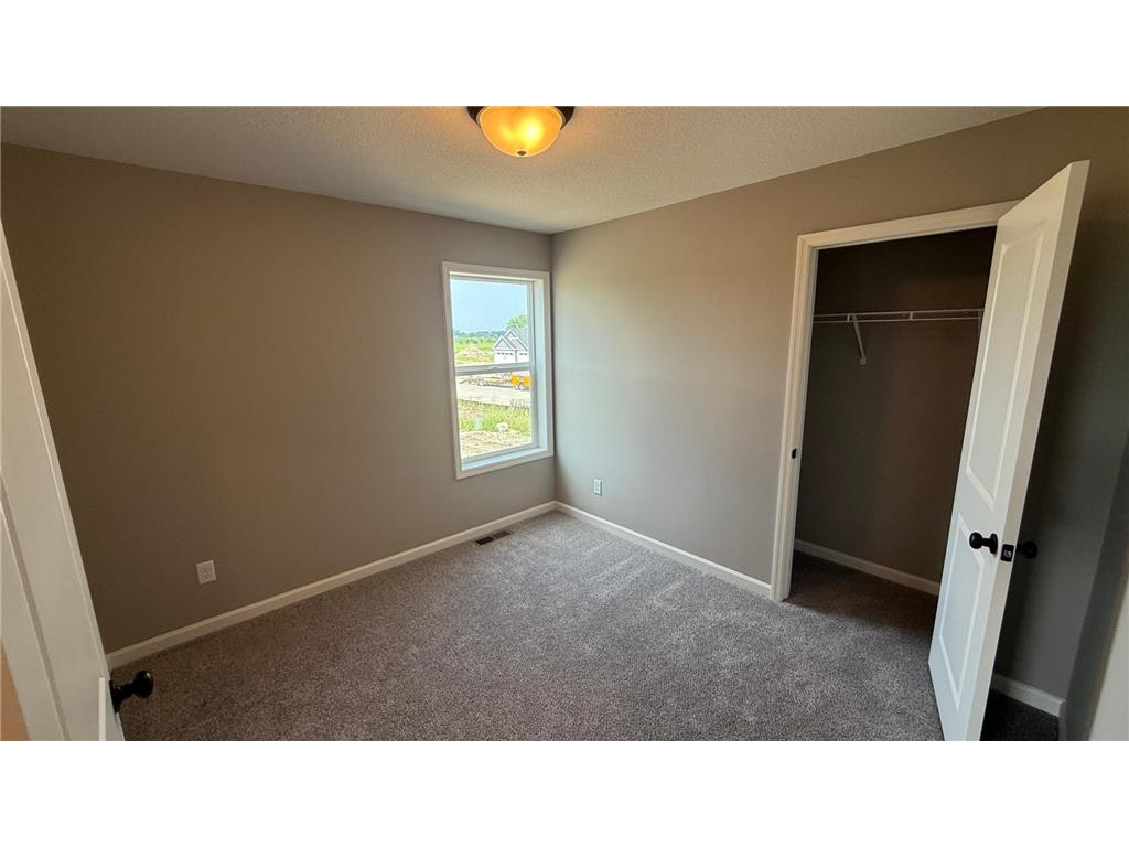 1417 192nd Avenue NE East Bethel MN 55011 7070962 image17