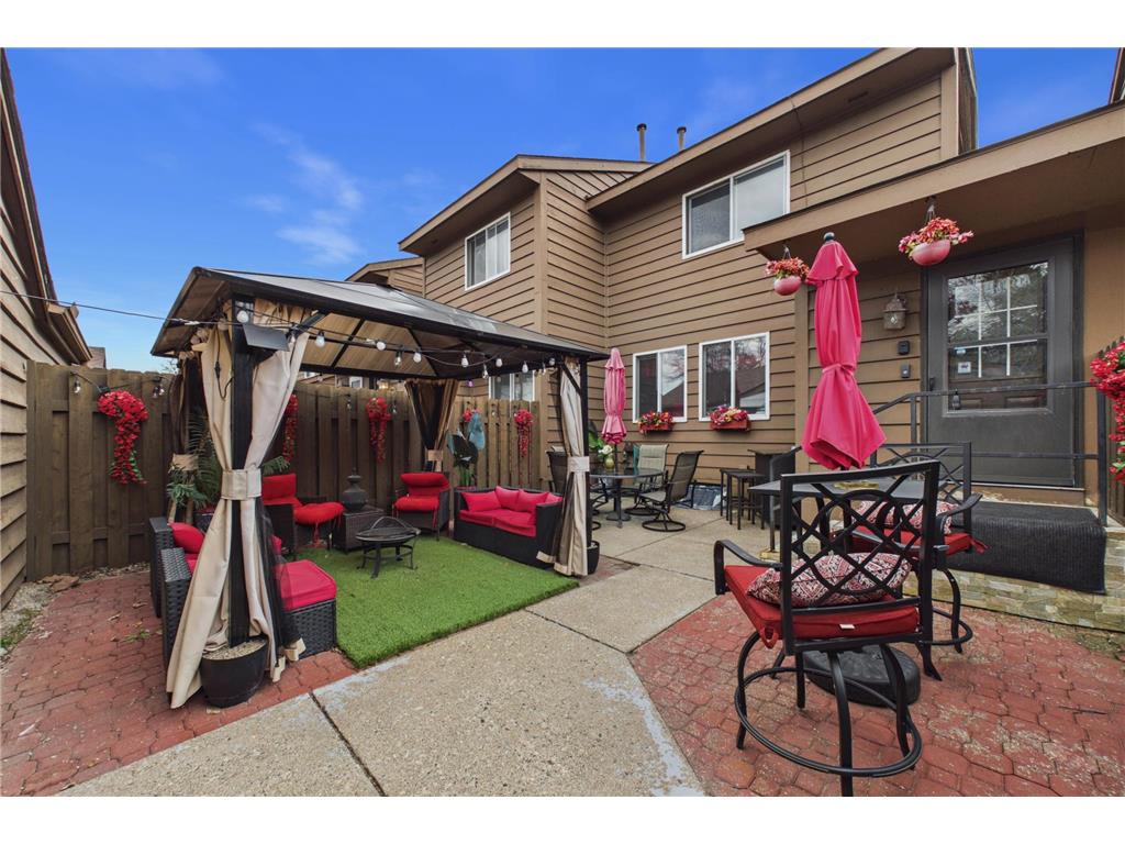 1417 63rd Lane Brooklyn Center MN 55430 7061413 image1