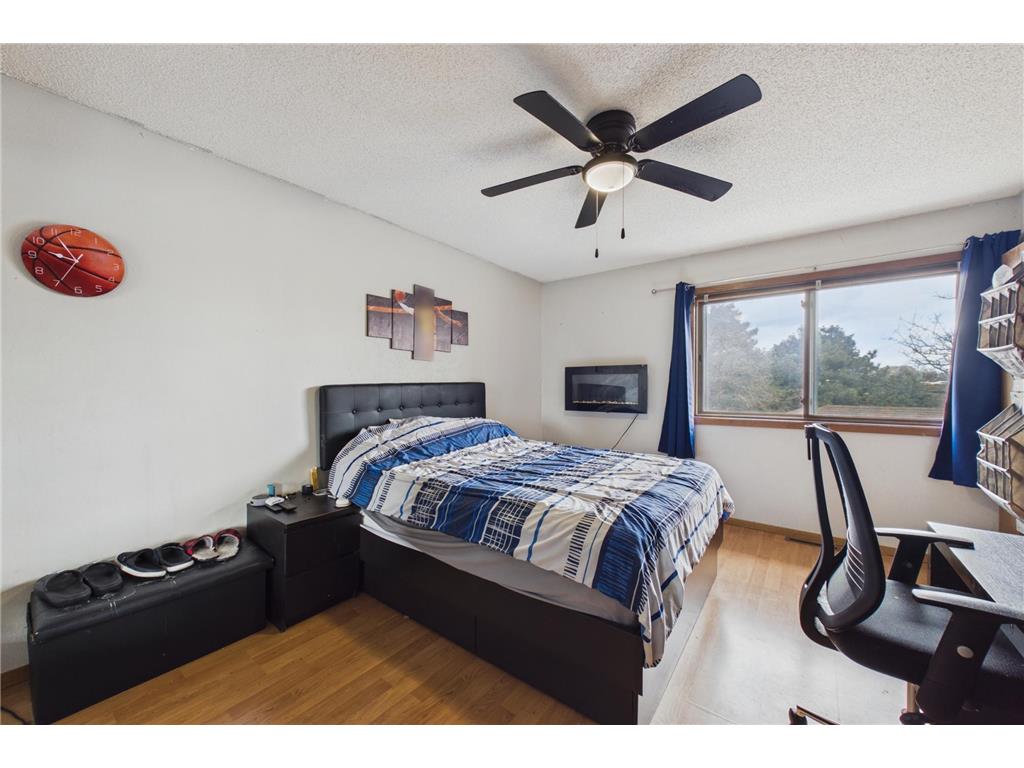 1417 63rd Lane Brooklyn Center MN 55430 7061413 image13