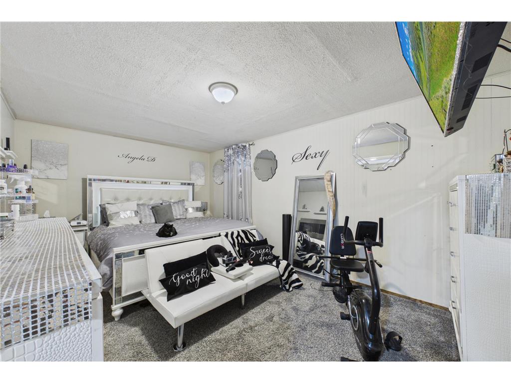 1417 63rd Lane Brooklyn Center MN 55430 7061413 image18