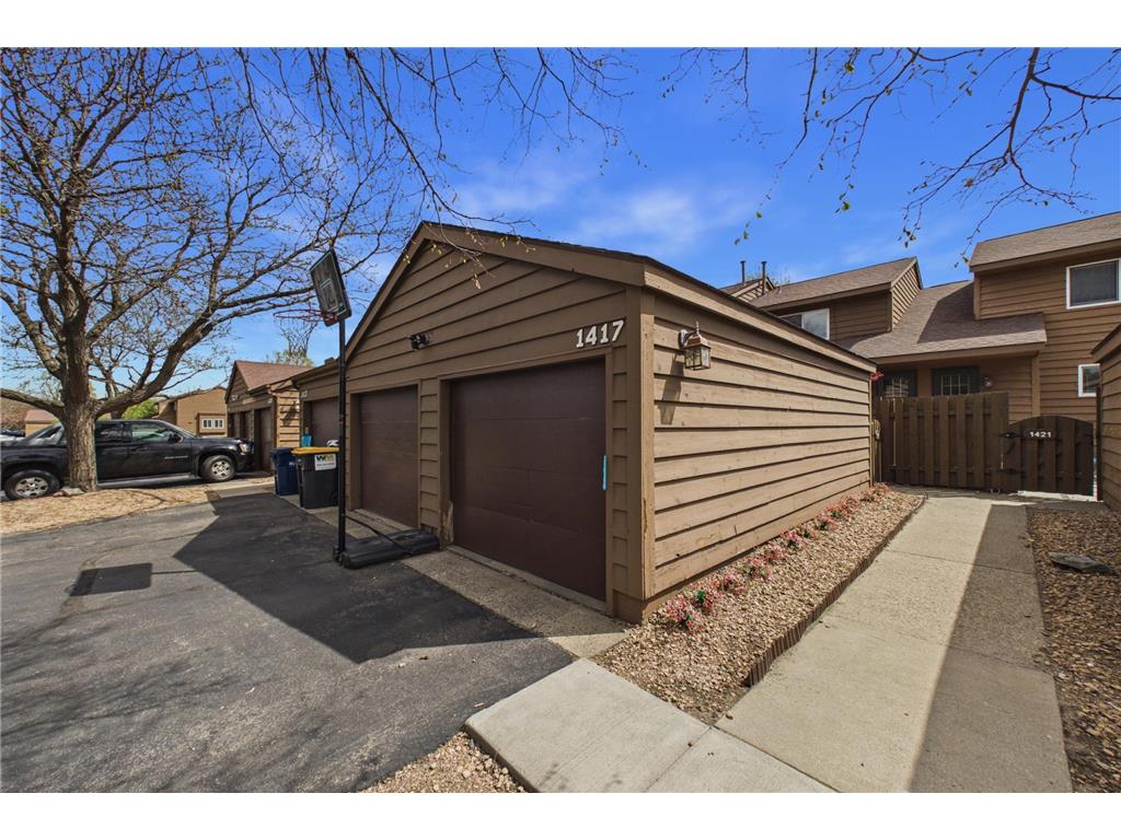 1417 63rd Lane Brooklyn Center MN 55430 7061413 image22