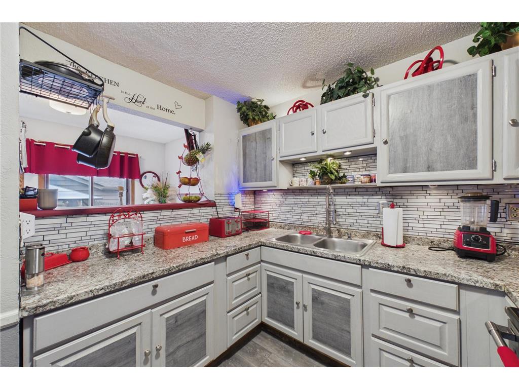 1417 63rd Lane Brooklyn Center MN 55430 7061413 image6