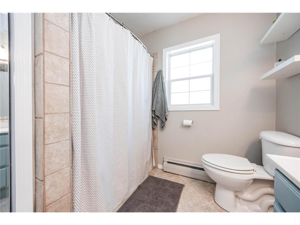 1417 Long Avenue Detroit Lakes MN 56501 7081149 image36