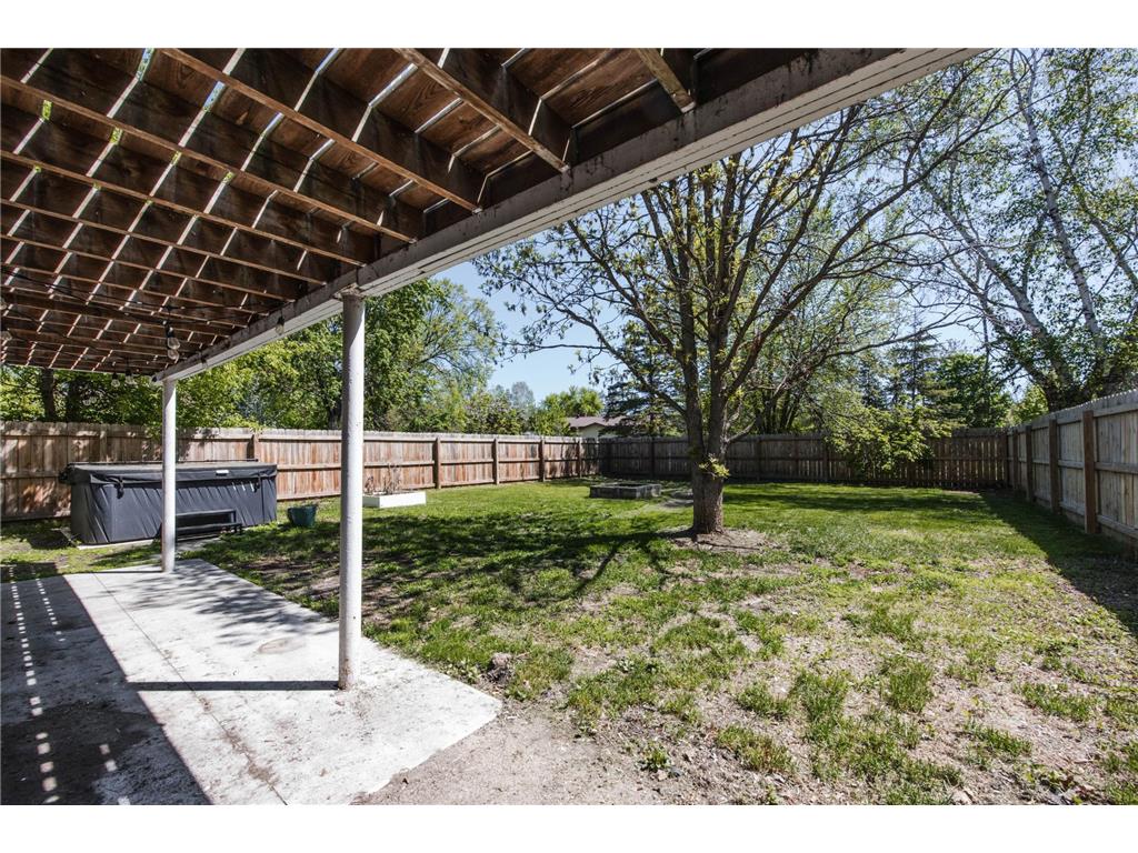 1417 Long Avenue Detroit Lakes MN 56501 7081149 image72