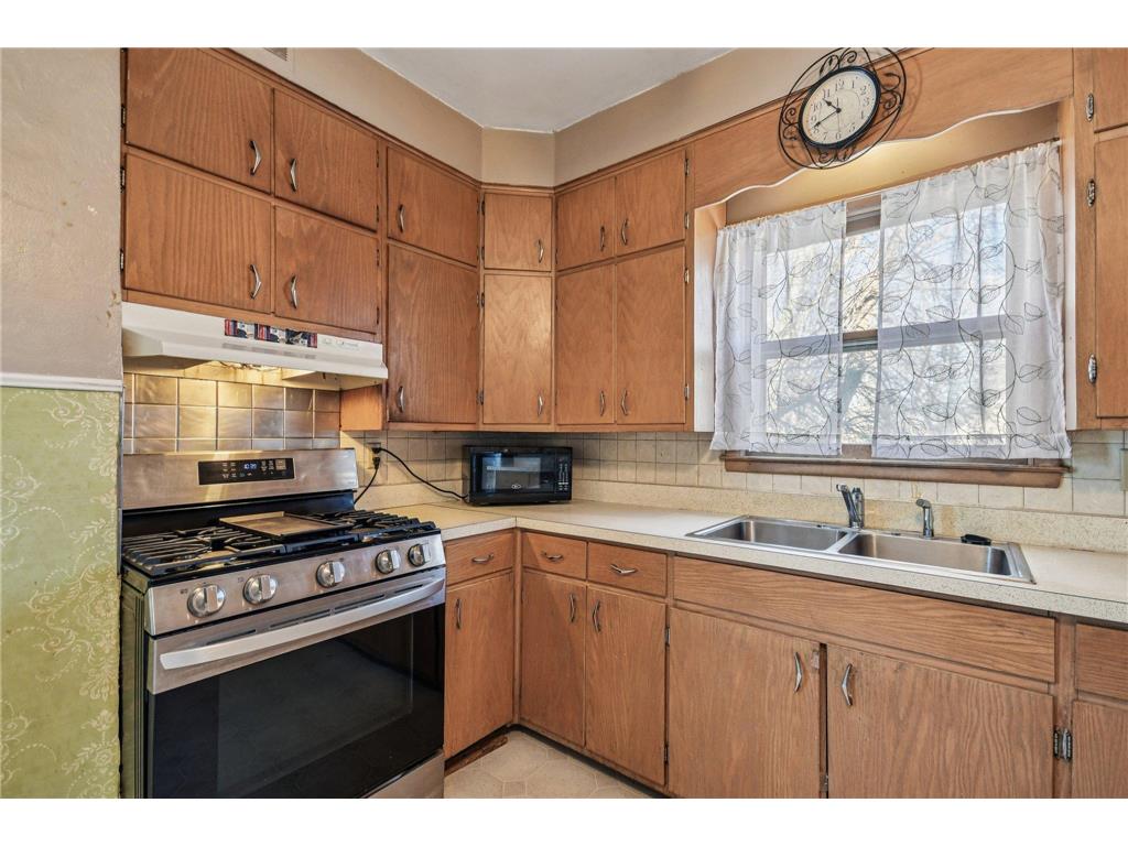 1417 Marion Street Saint Paul MN 55117 7016441 image15