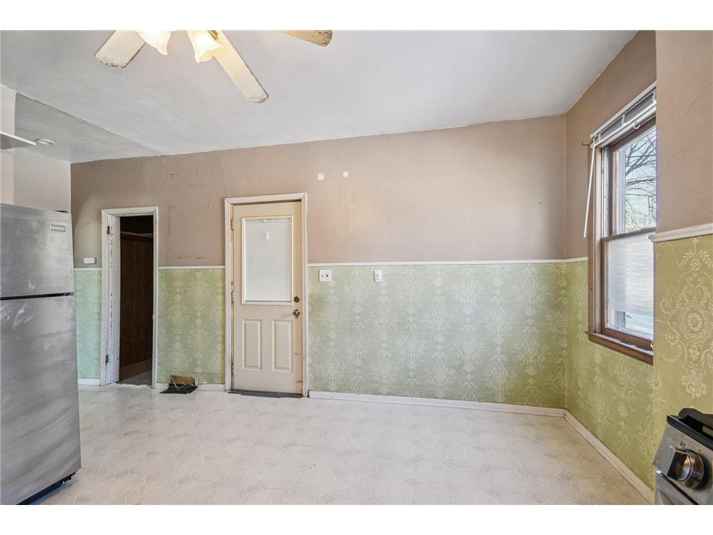 1417 Marion Street Saint Paul MN 55117 7016441 image17