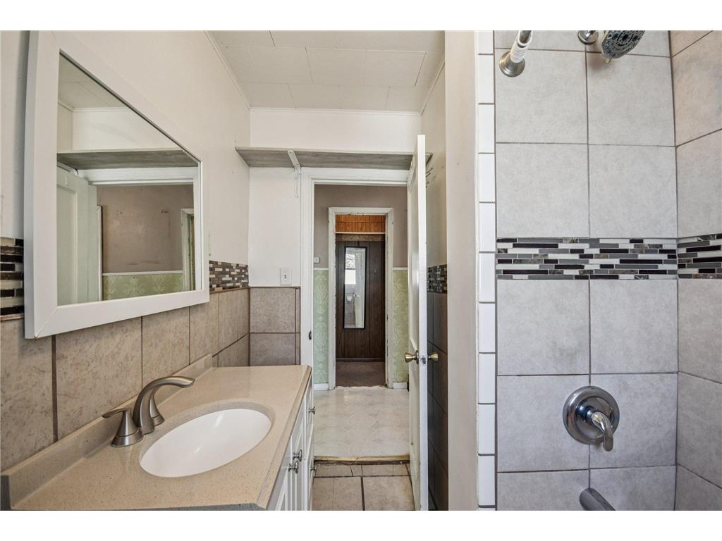 1417 Marion Street Saint Paul MN 55117 7016441 image35