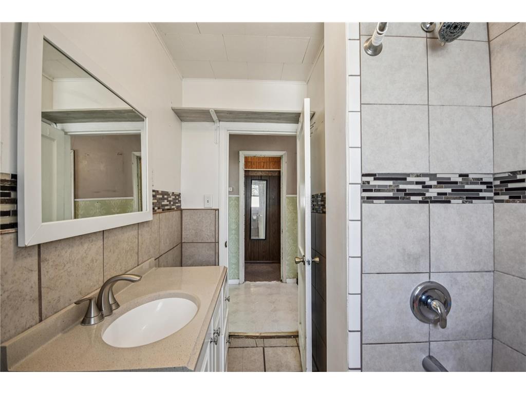 1417 Marion Street Saint Paul MN 55117 7056507 image12