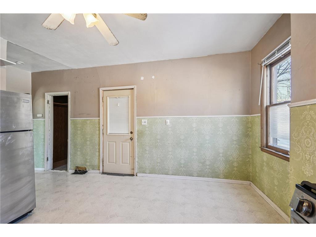 1417 Marion Street Saint Paul MN 55117 7056507 image13