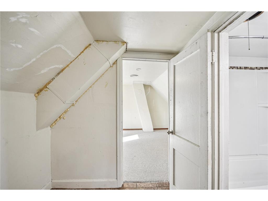 1417 Marion Street Saint Paul MN 55117 7056507 image23