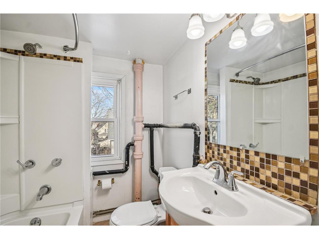 1417 Marion Street Saint Paul MN 55117 7056507 image25