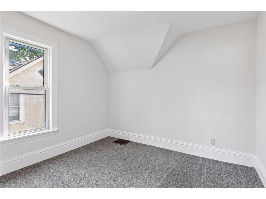 1417 Monroe Street NE Minneapolis MN 55413 7078245 image22