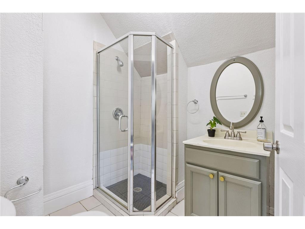 1417 Monroe Street NE Minneapolis MN 55413 7078245 image27